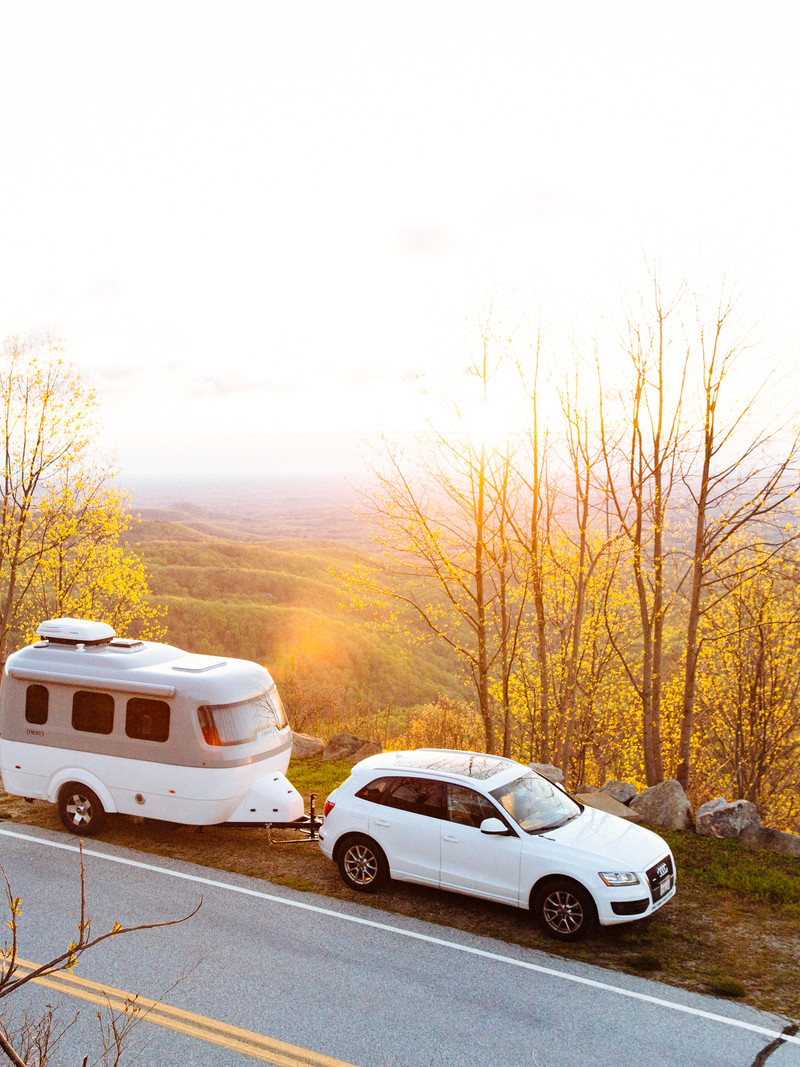 <h1>First Time Changing a Flat Tire While RVing</h1>