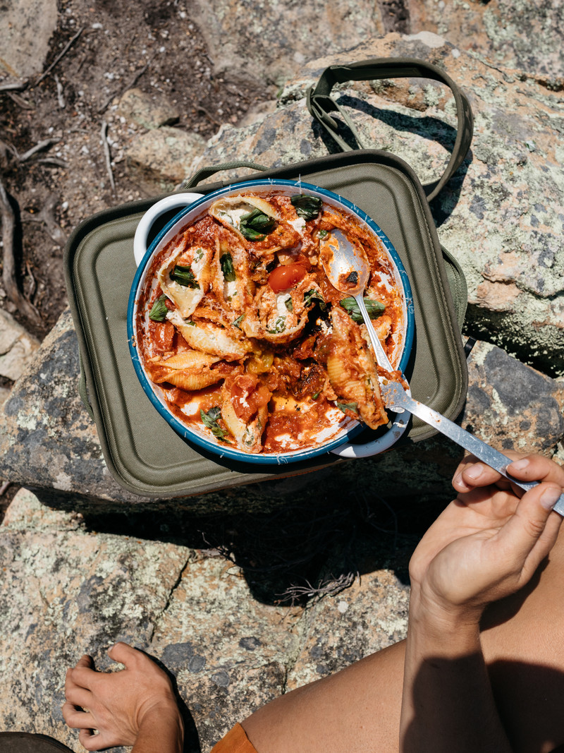 <h1>Ricotta Shells with Tomatoes and Basil </h1>